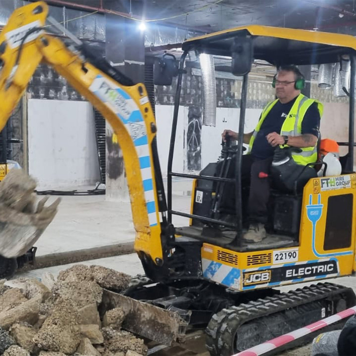 Zero-Emission Excavation in a Busy Bournemouth Retail Centre